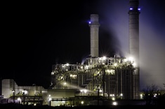 The Hermiston Generating Plant in Umatilla County, Oregon, a 474 MW natural gas power plant, generates electricity for consumers, steam for an adjacent potato processing plant, and contributes gray water to farmers.